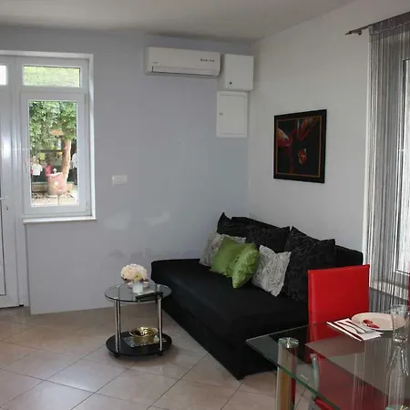 Sandy Beach Apartman Omiš